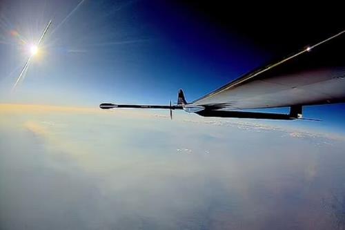 یک هواپیمای خورشیدی موفق به رسیدن به استراتوسفر زمین شد