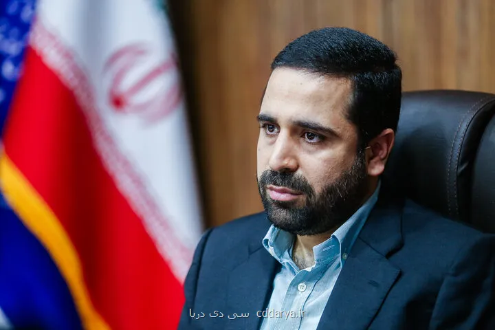 راه حل ممانعت از مهاجرت نخبگان توسعه پروژه های بزرگ مقیاس است